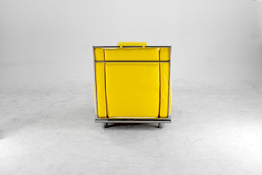 Foto Yellow Leather Memphis Armchair