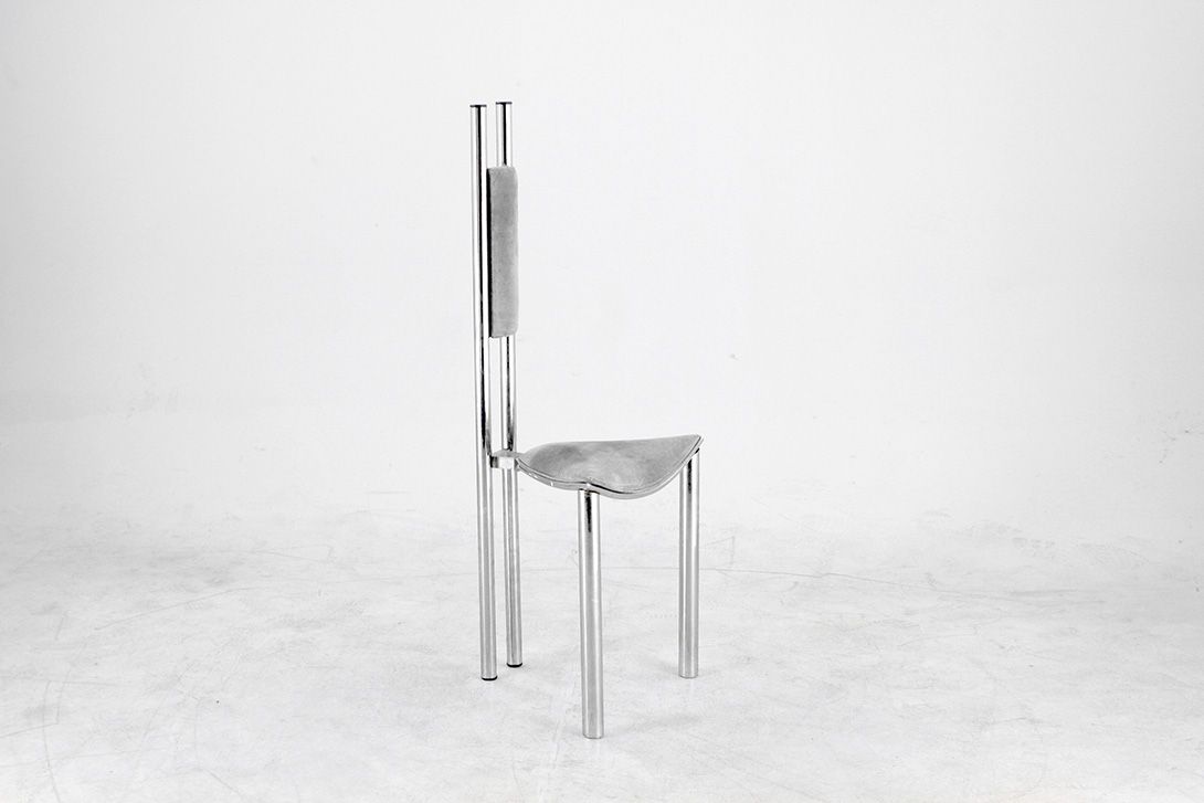 Foto Grey Velvet Memphis Style Chair
