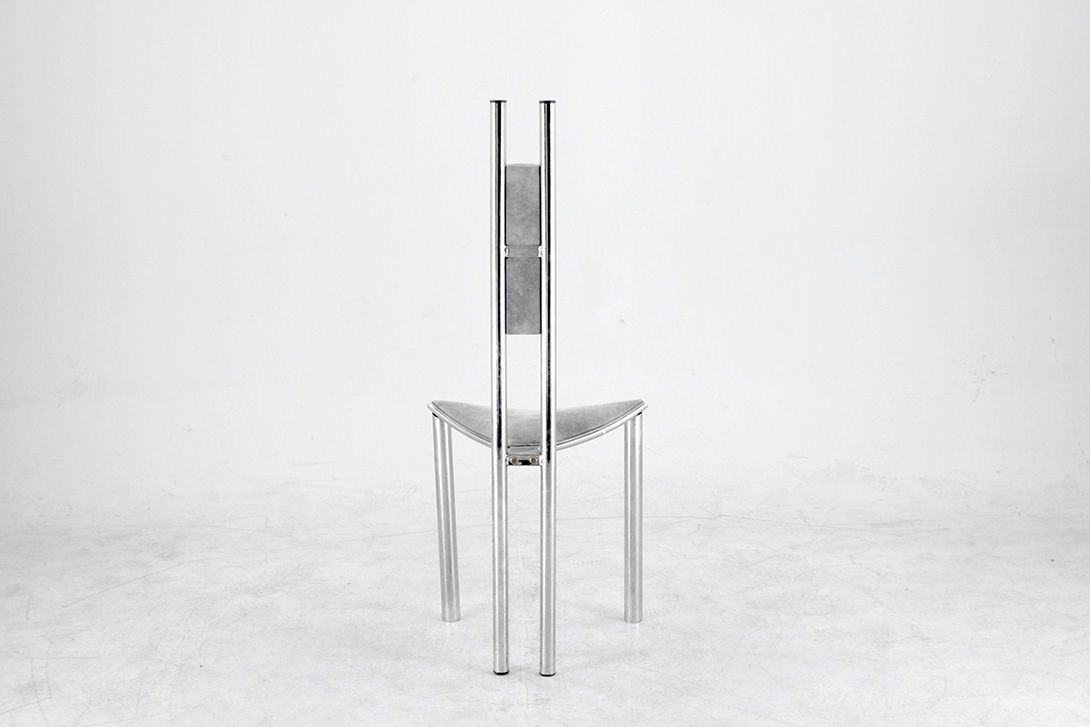 Foto Grey Velvet Memphis Style Chair