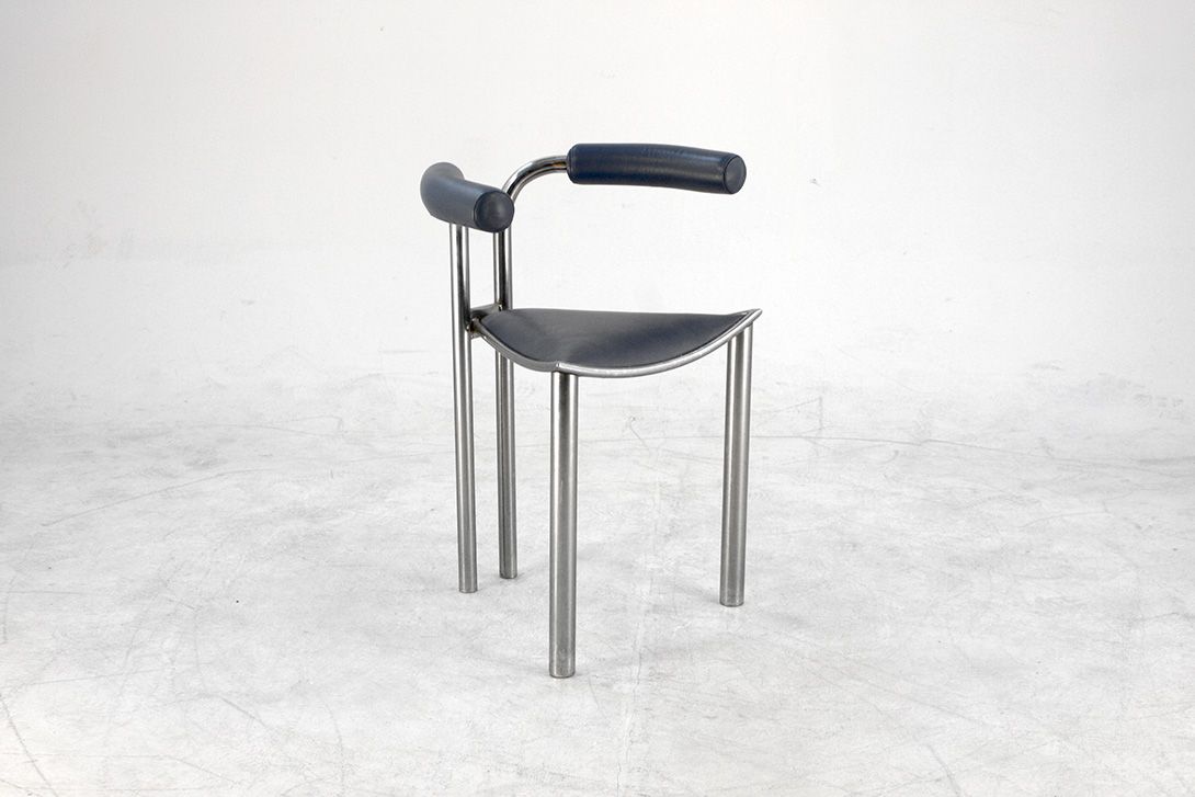 Foto Oxford Blue Triangle Shaped Seater Memphis Style Chair