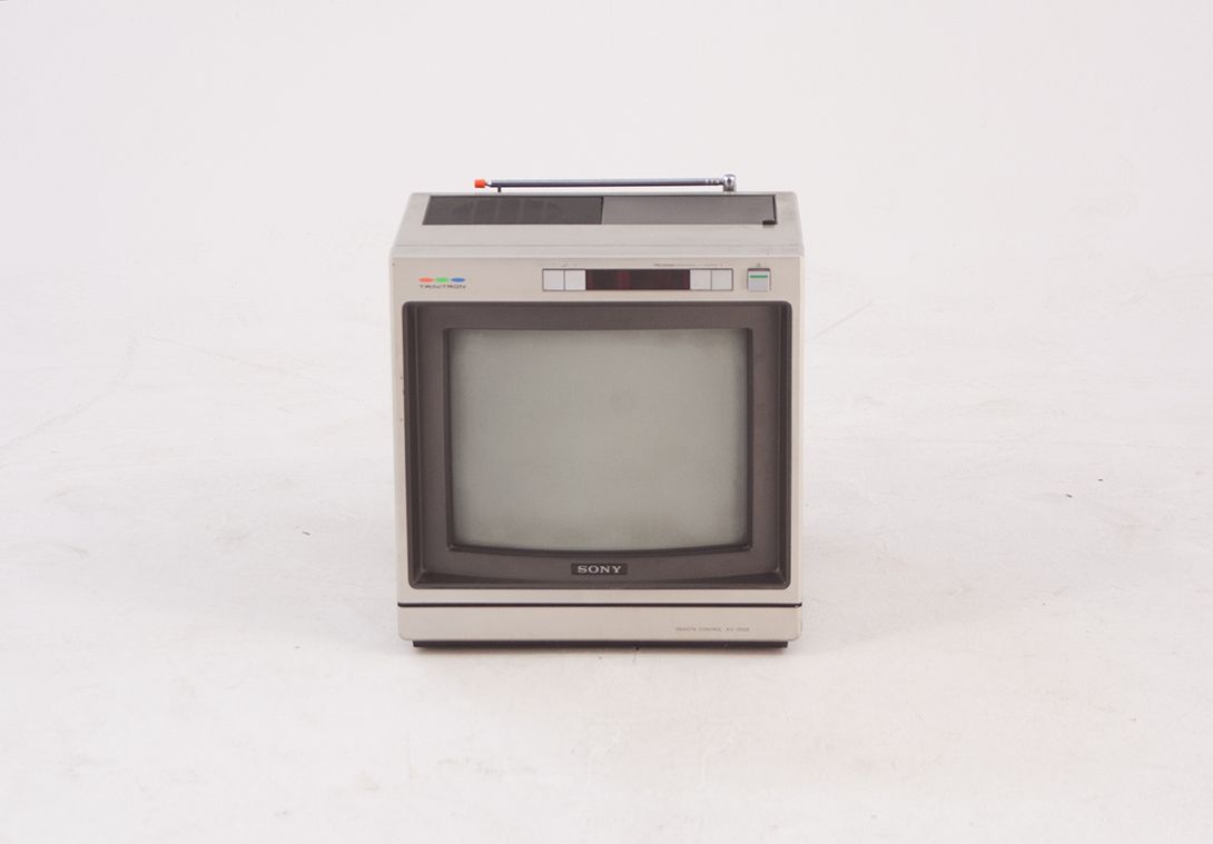 Foto Sony Suitcase Televsion