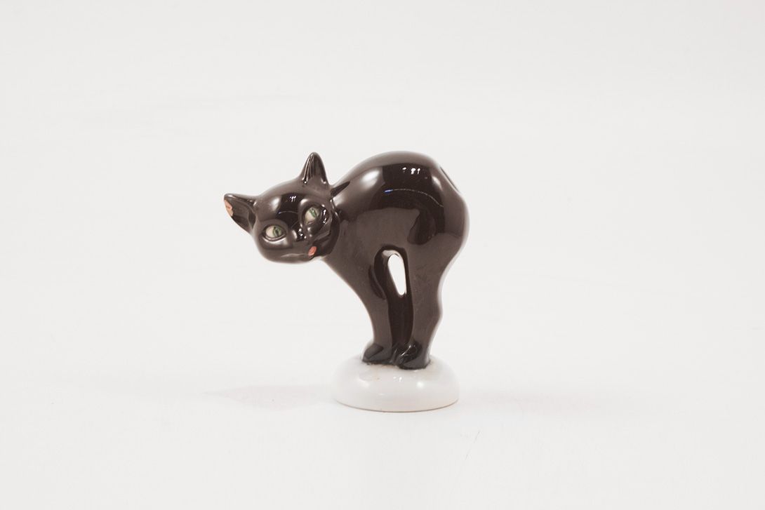 Foto Porcelain Cat Arched Back Vase h10x10x6