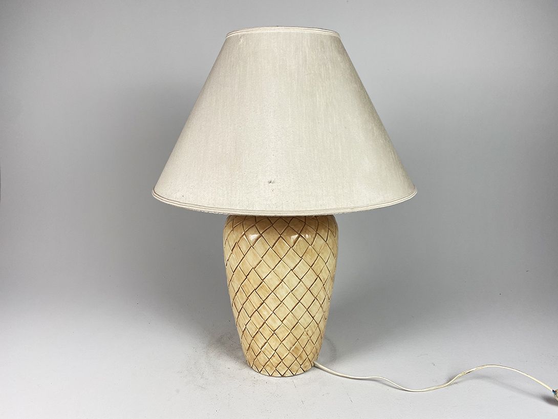 Foto Porcelain Base Table Lamp with Knitted Illusion h80