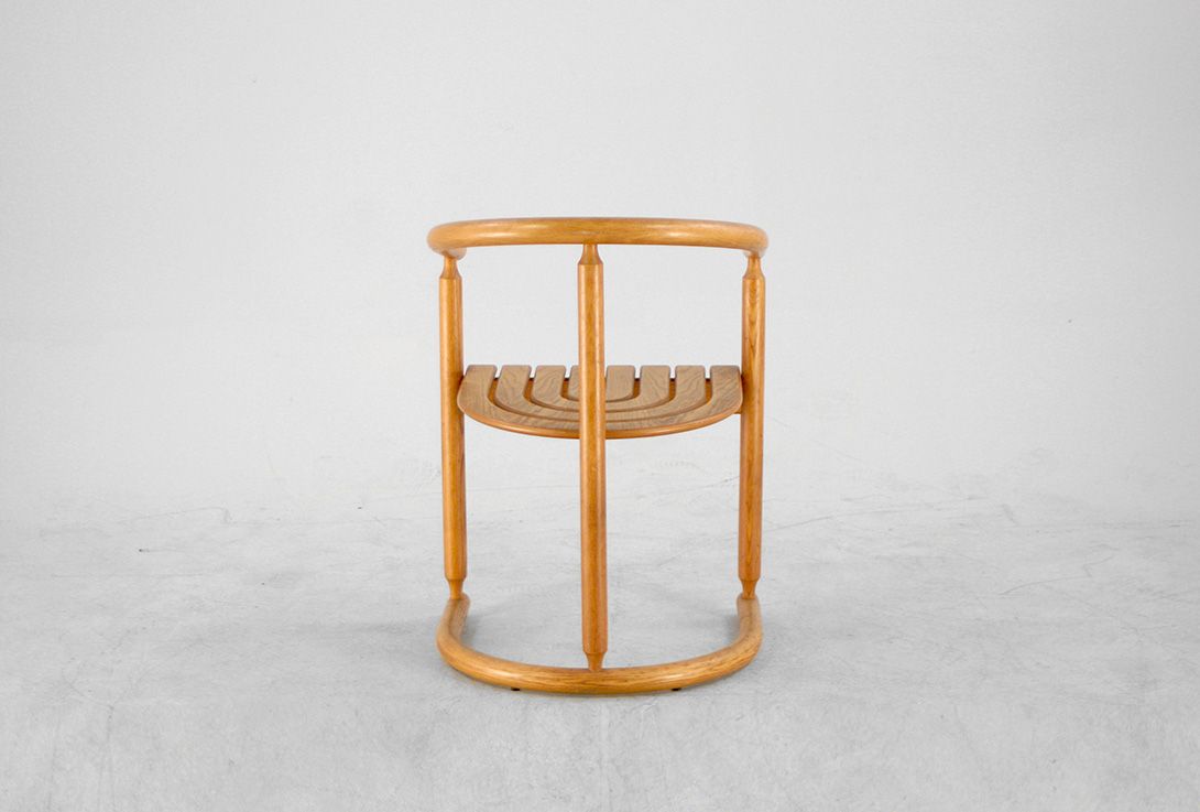 Foto Wooden Design Curved Armchair h74x46x53