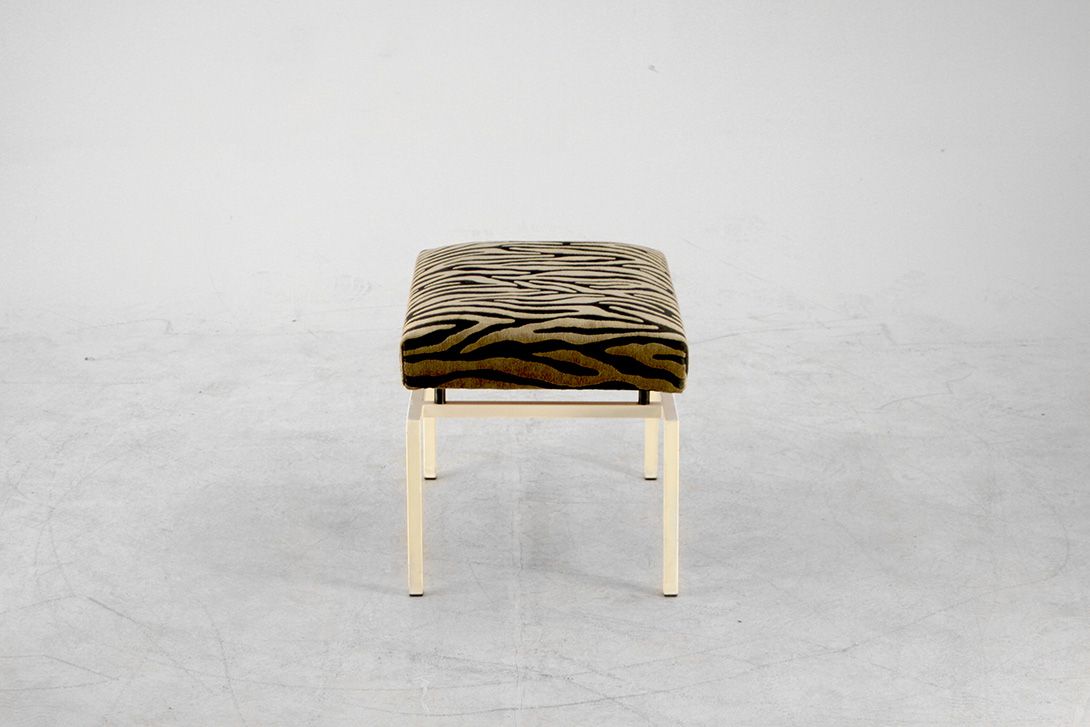Foto Zebra Pattern Stool with Steps Incorporated h40/86x55x40