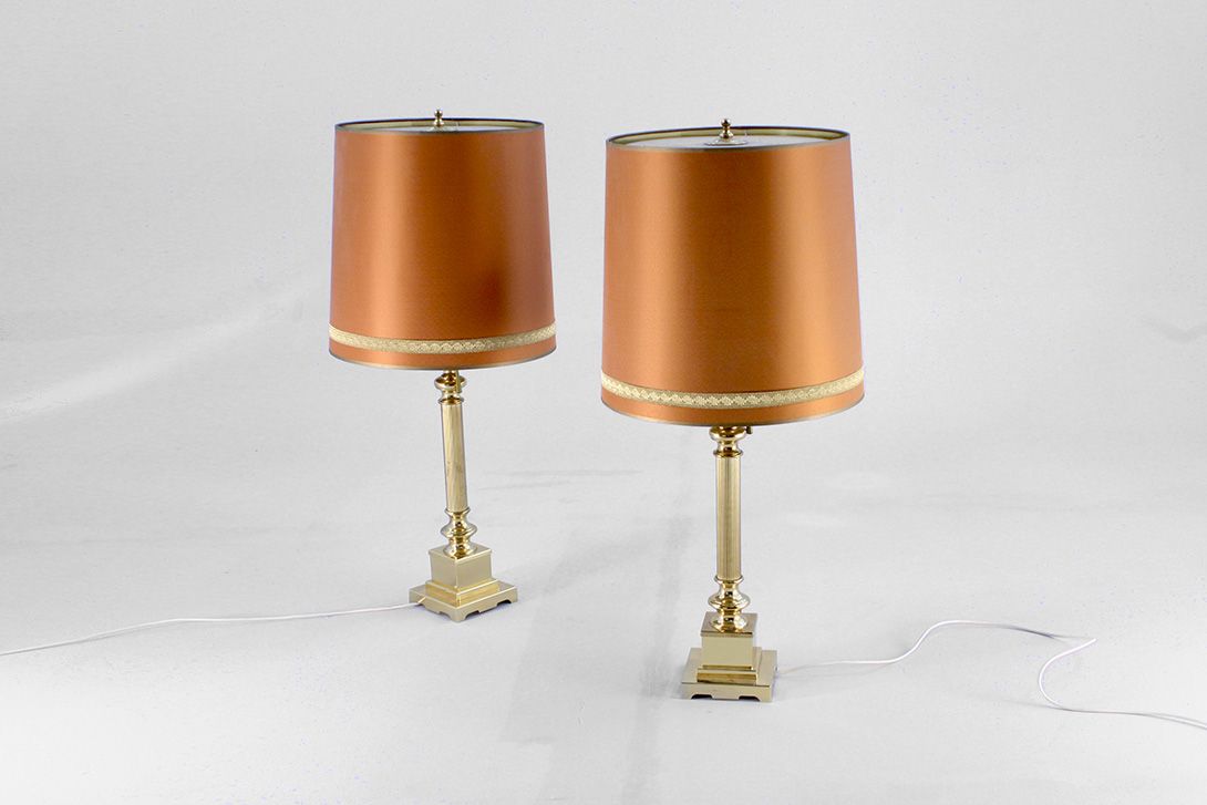 Foto Gold Based Table Lamp with Chocolate Brown Shade h105