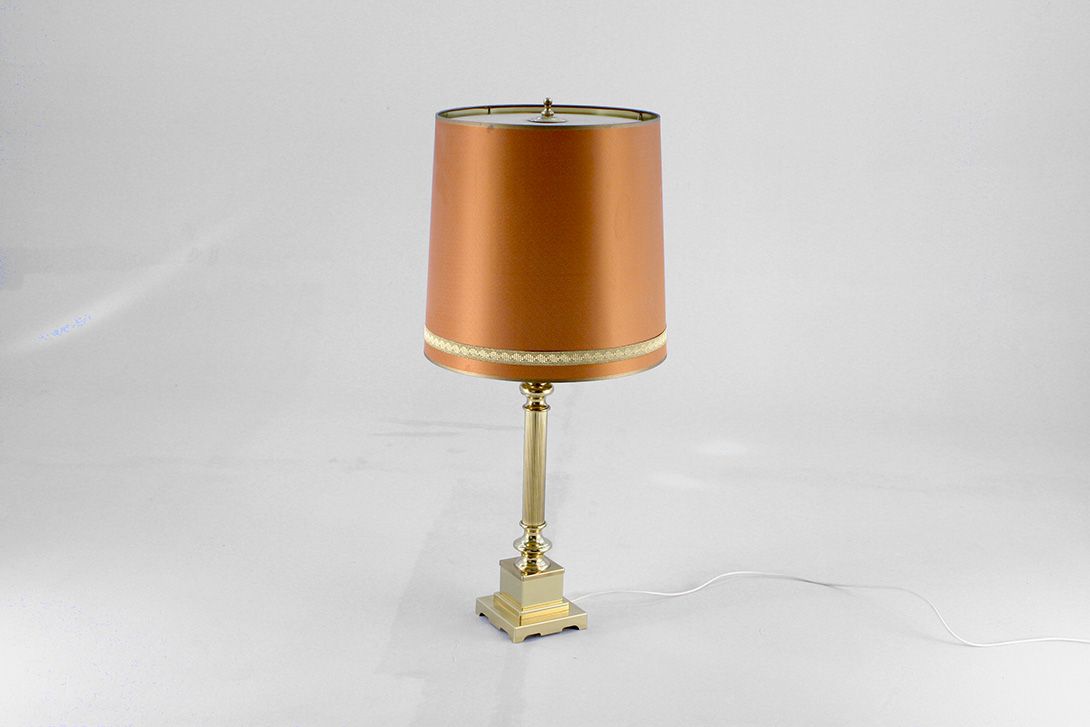 Foto Gold Based Table Lamp with Chocolate Brown Shade h105