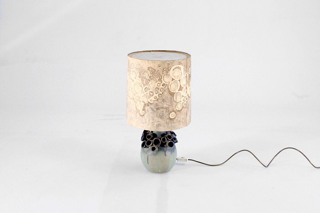 Foto Ceramic Base and Cardboard Cap Table Lamp h60