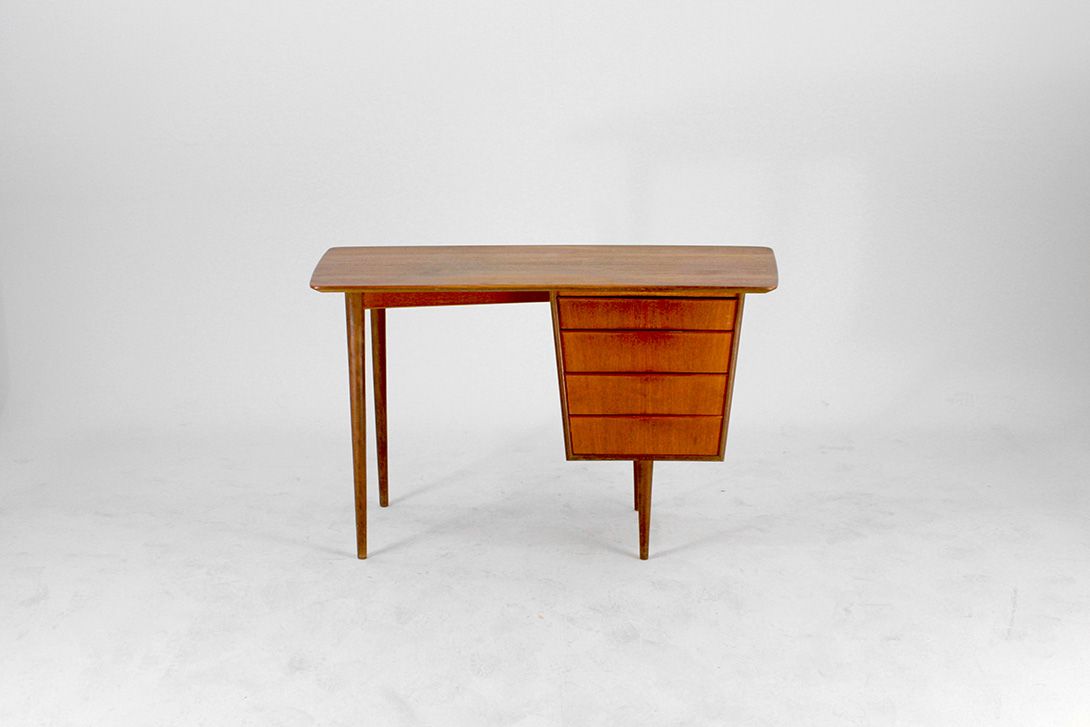 Foto Teak Office Table with Side Drawers 73x118x60 Denmark 1955