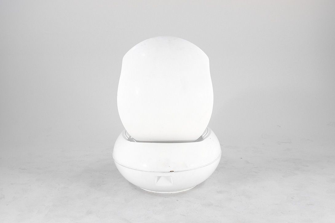 Foto White Garden Egg Chair Senftenberger Sitzei with Blue Upholstery, Ghyczy 1970s