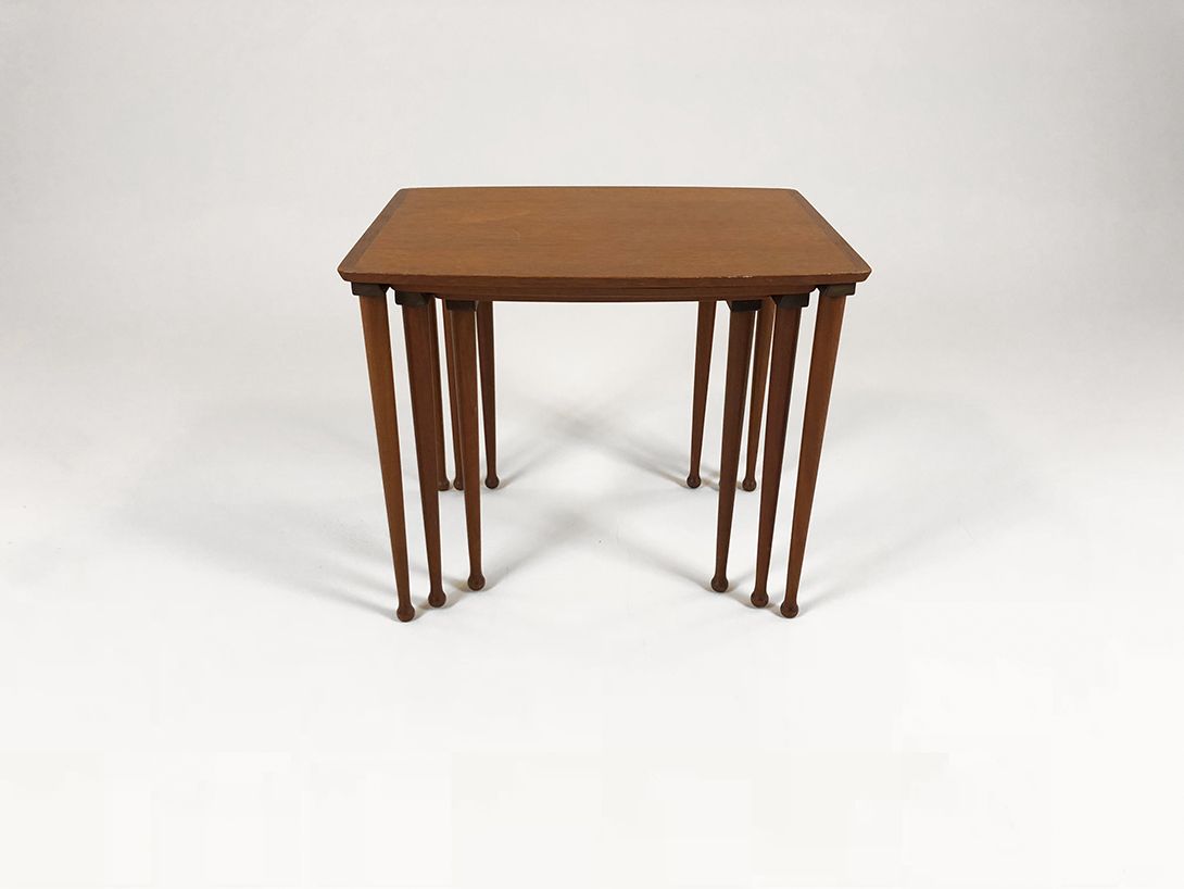 Foto Mobelintarsia Set of Wooden Nesting Denmark Tables h45x55x44
