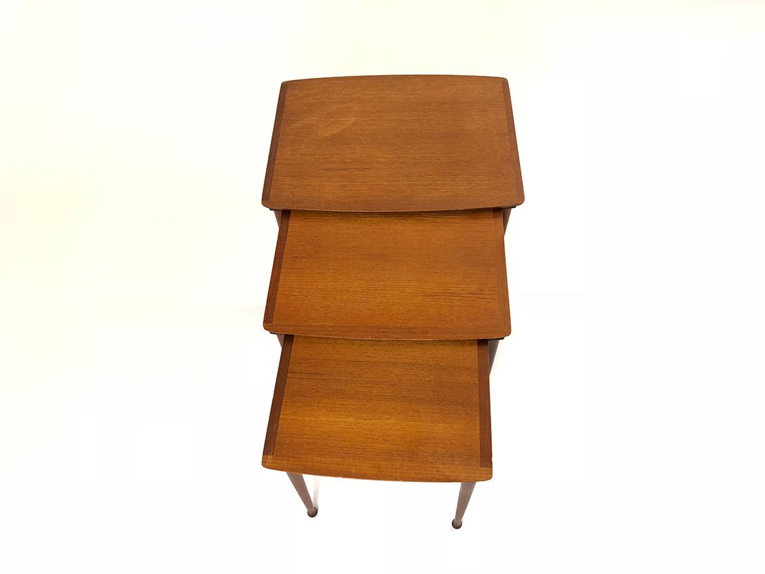 Foto Mobelintarsia Set of Wooden Nesting Denmark Tables h45x55x44