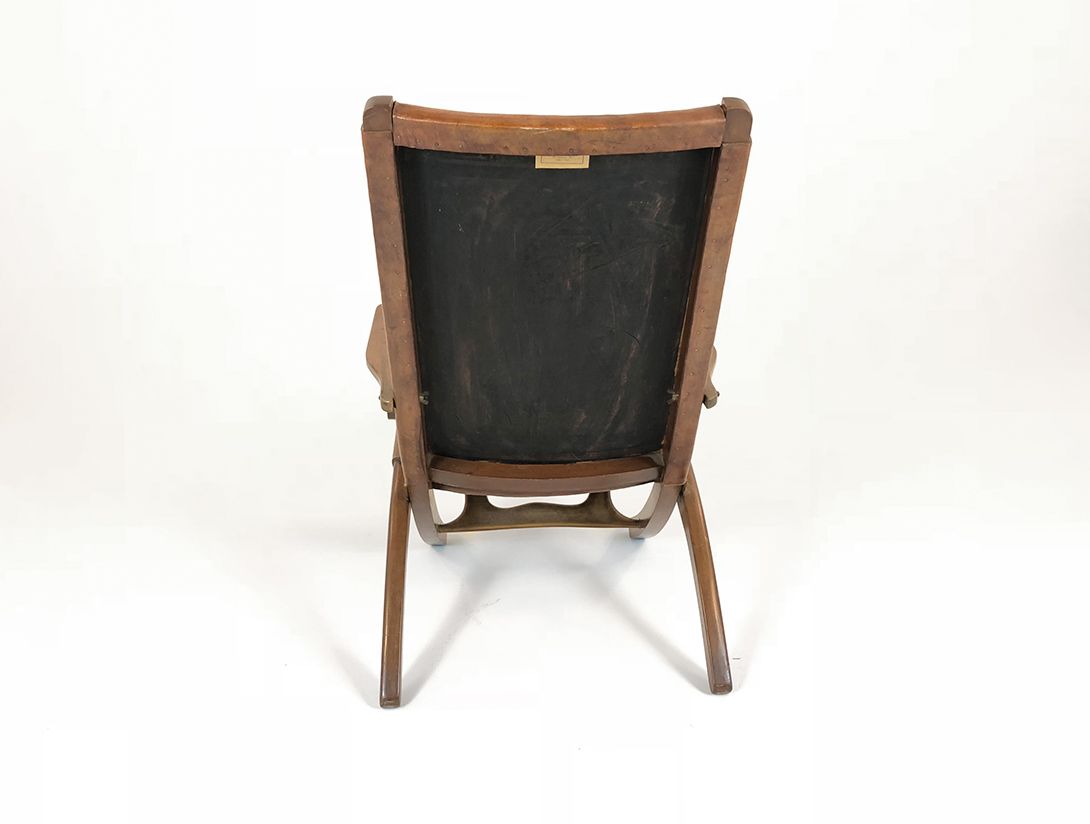 Foto Artesania Peruana De Wilfredo Rios Wooden Leather Chair with High Backrest