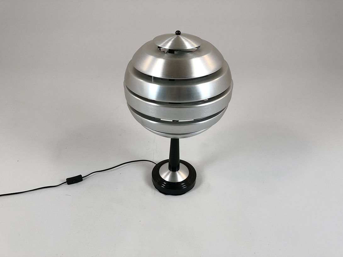 Foto Rondure Metal Sphere Lamp with Black Leg h61 F1+