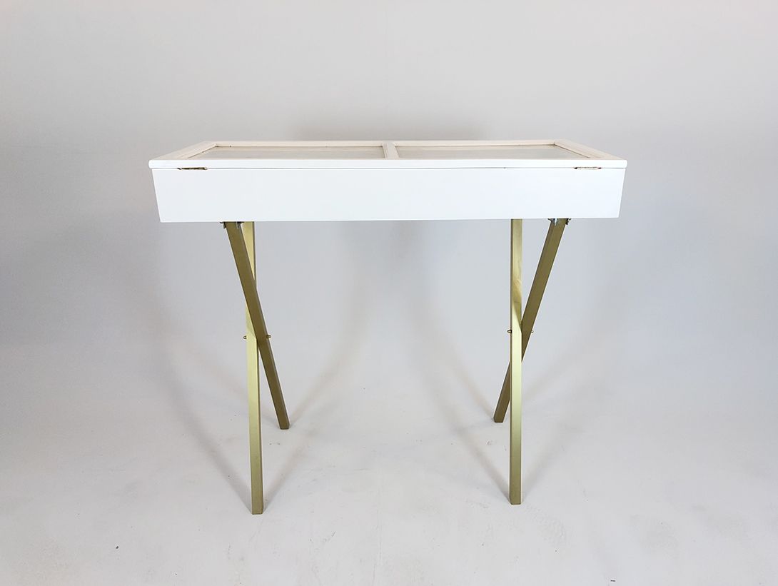 Foto Flat Display Case with Golden Legs