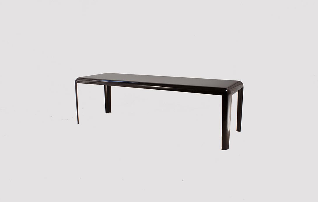 Foto Long Black Metal Table One Piece Italy 2010 h70x240x90