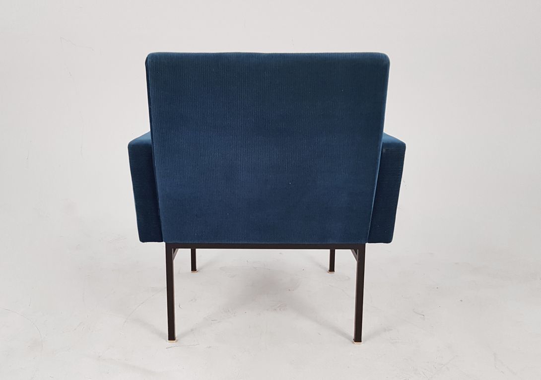 Foto Blue Armchair with Metal Frame h75x67x65 Italy 1956