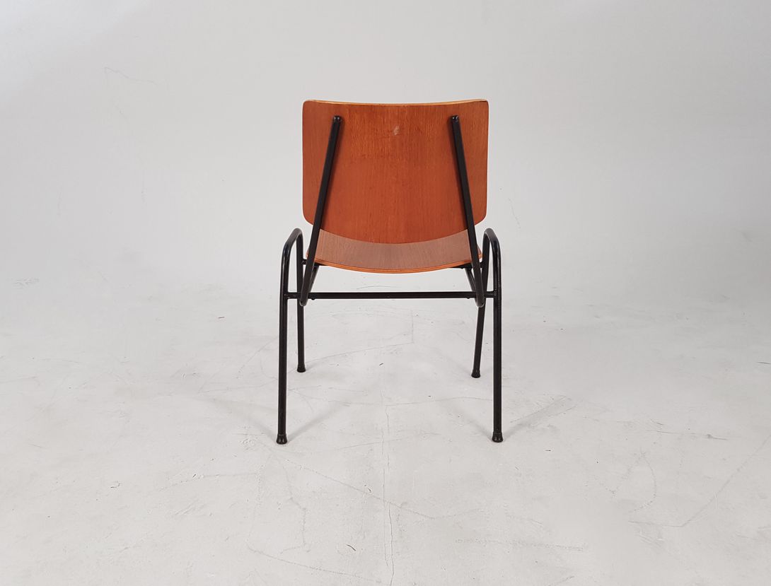 Foto Wooden Chair with Tubular Steel Frame h77x40x52