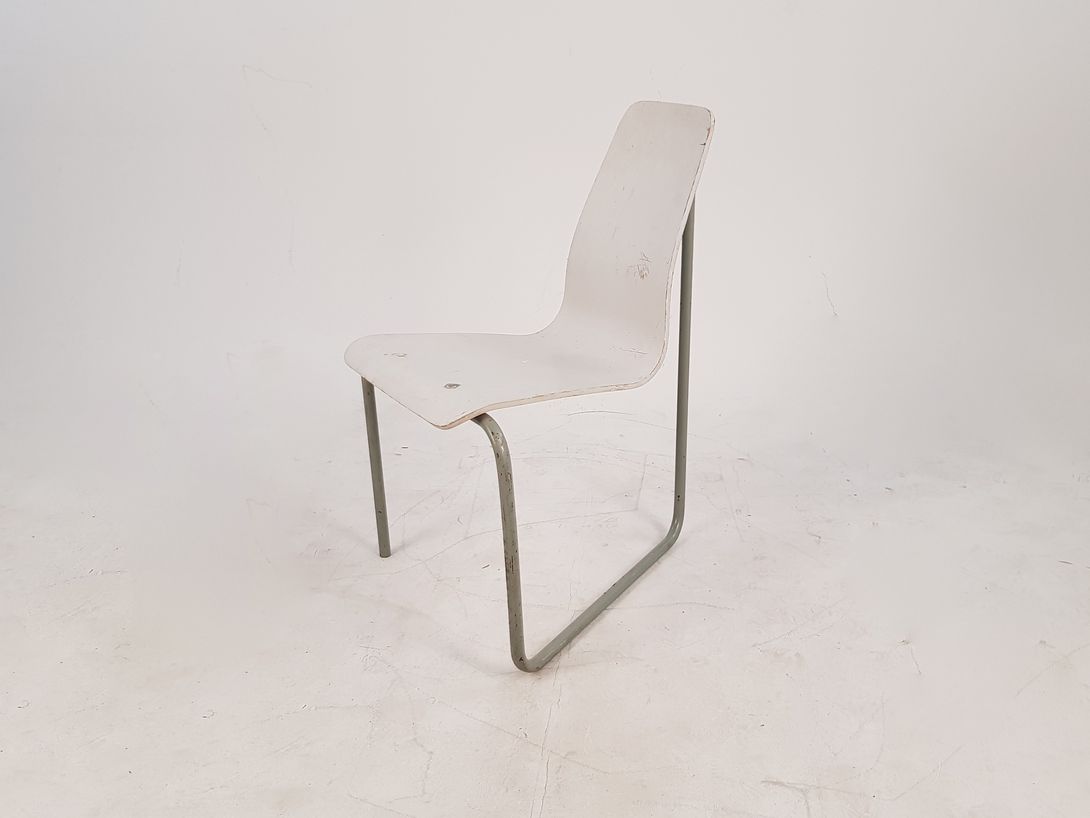 Foto Memphis White Chair with special Legs