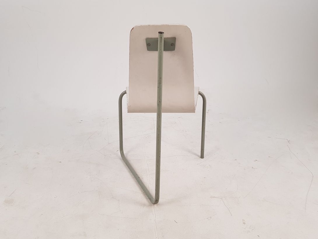 Foto Memphis White Chair with special Legs