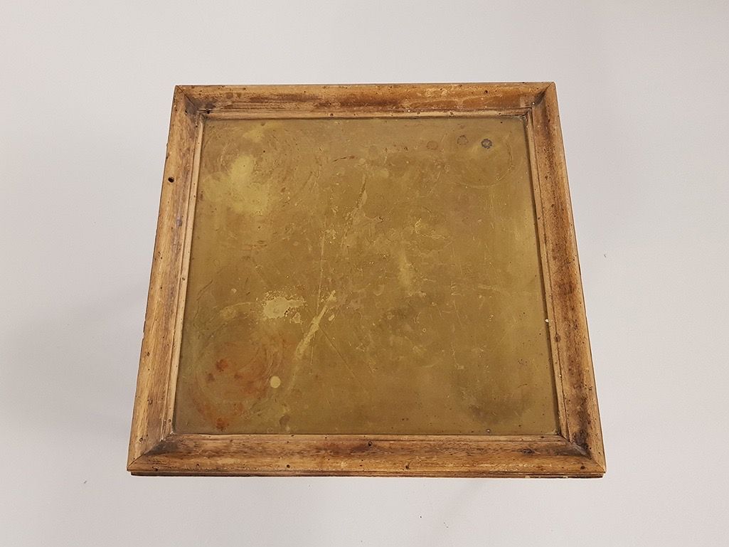 Foto Wooden Side Table Ireland 1880 h55x50x54