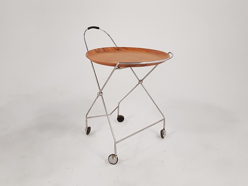 Foto Serving Cart with Silver Frame France 1965 h63x56x45