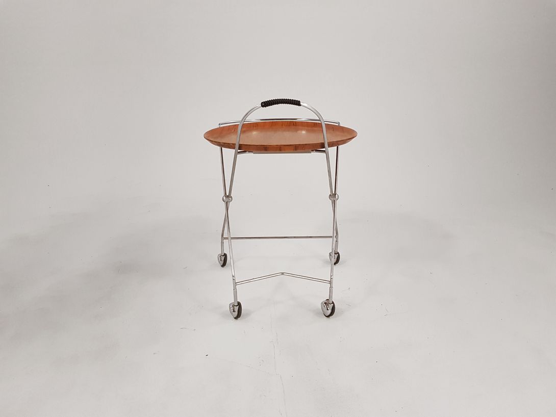 Foto Serving Cart with Silver Frame France 1965 h63x56x45