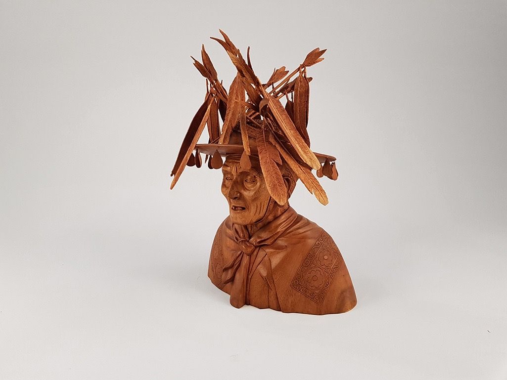 Foto Wooden Sculpture Chief South America h56x34x46