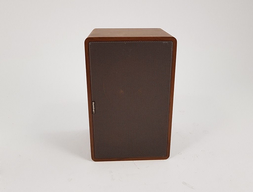 Foto Wooden Loudspeaker h39x26x22