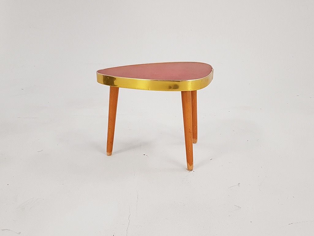 Foto Small Side Table Germany Red 1953 h24x25x33