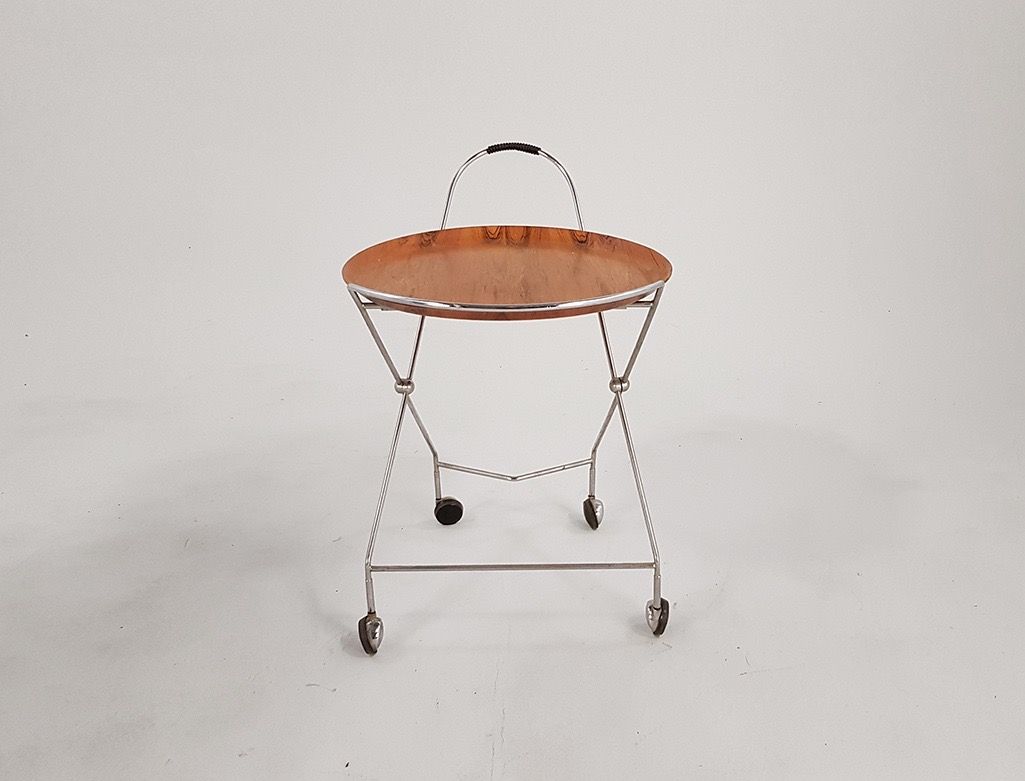 Foto Serving Cart with Silver Frame France 1965 h63x56x45