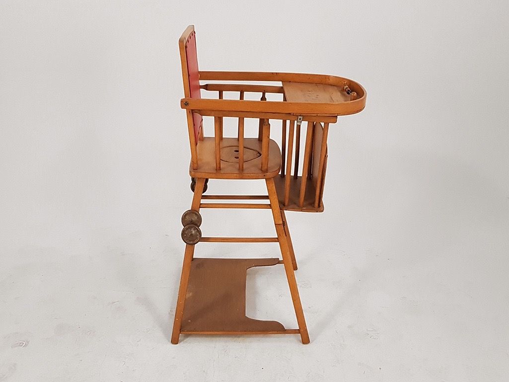Foto Adjustable Children Highchair h61-102×50&#215;70-80