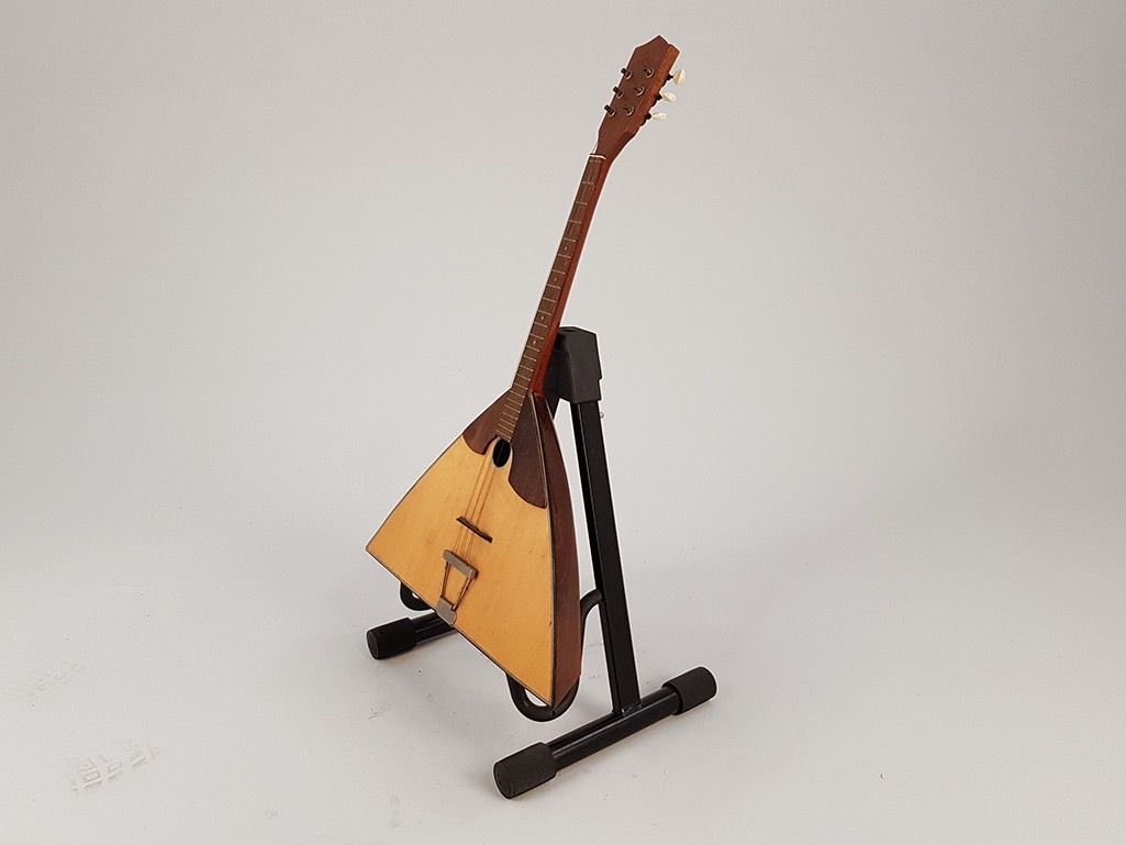 Foto Balalaika with 6 Strings h68x42x12