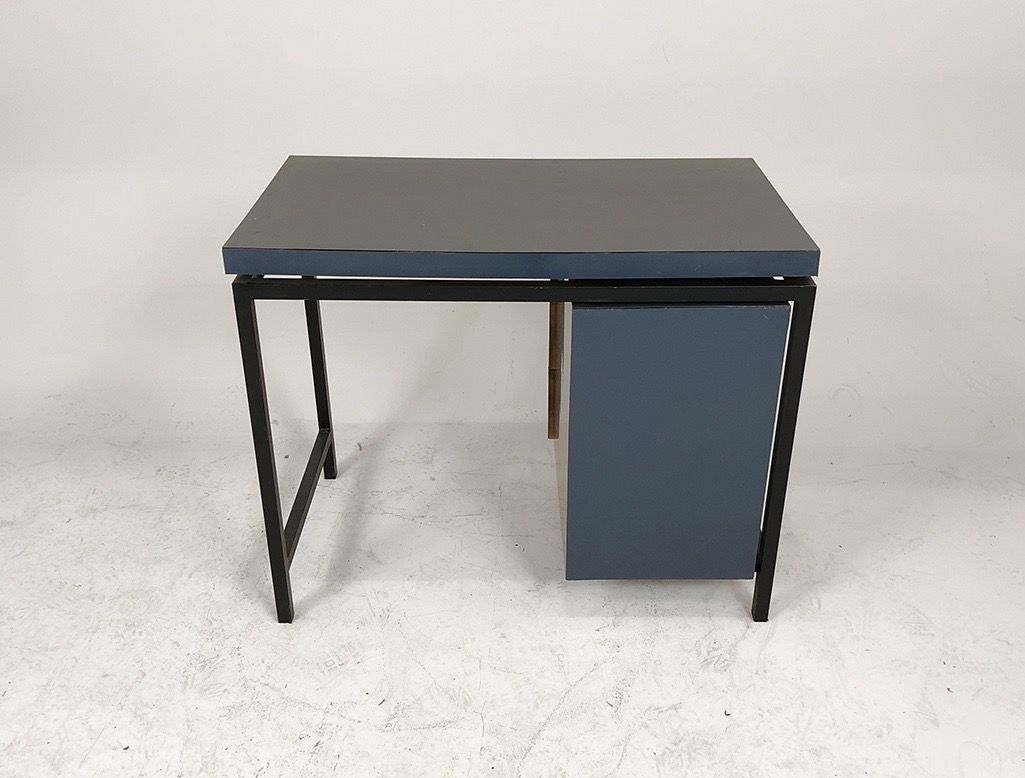 Foto Modern Lady Desk Italy 1985 h71x91x51