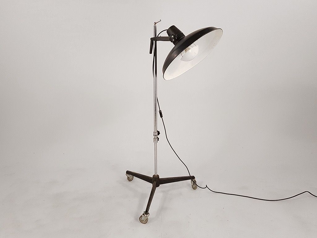 Foto Photo Light with Stand on Wheels Leipzig 1920 h130 B3