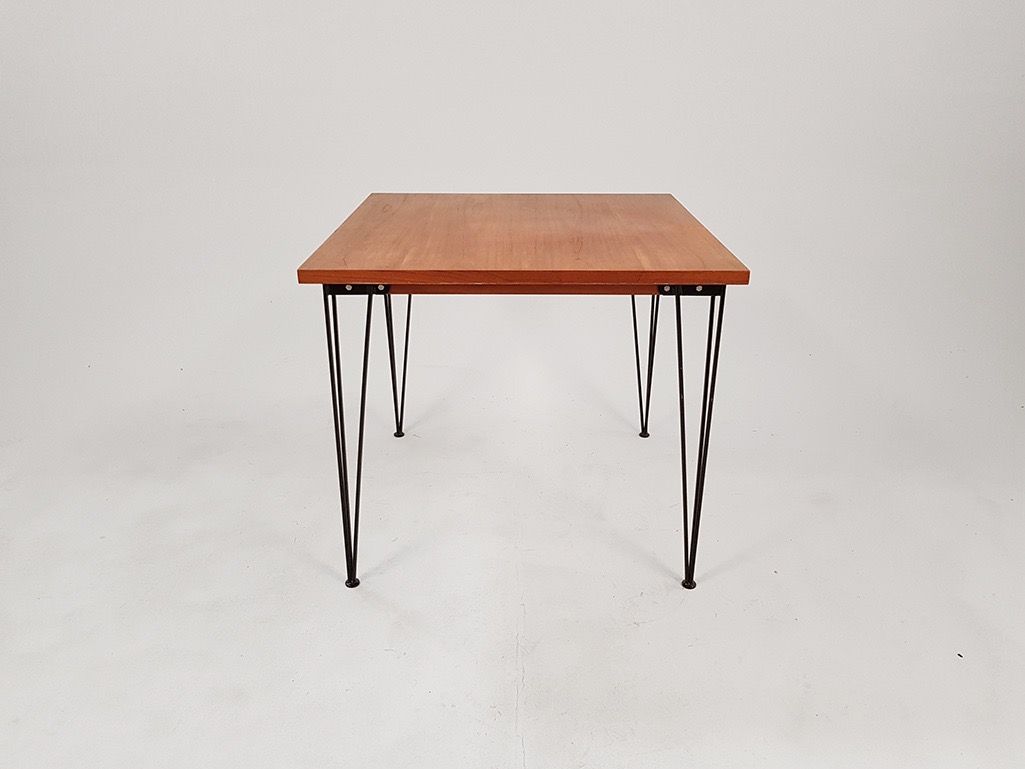Foto Table with Wooden Table Top h70x80x80
