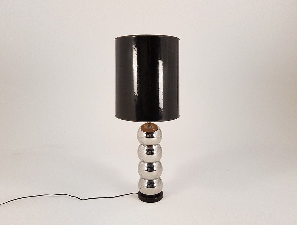 Foto Table Lamp with Black Lamp Shade Italy h94