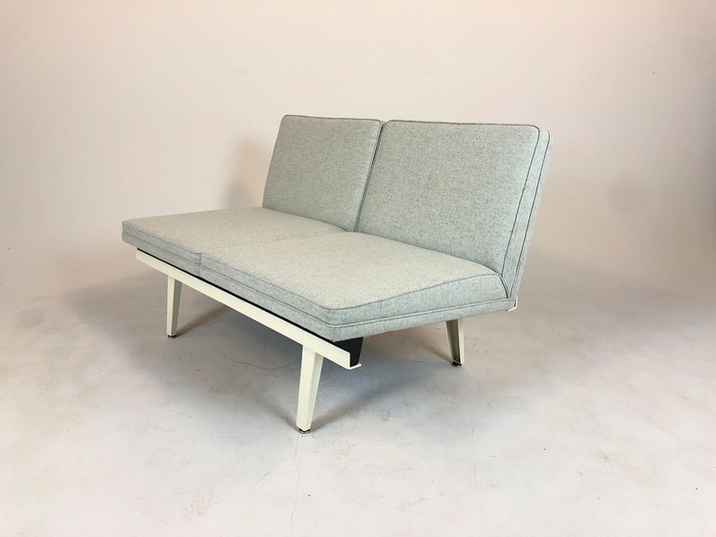 Foto Herman Miller Steelpipe Two-Seater Sofa with Pale Blue Upholstery and White Frame  USA 1965