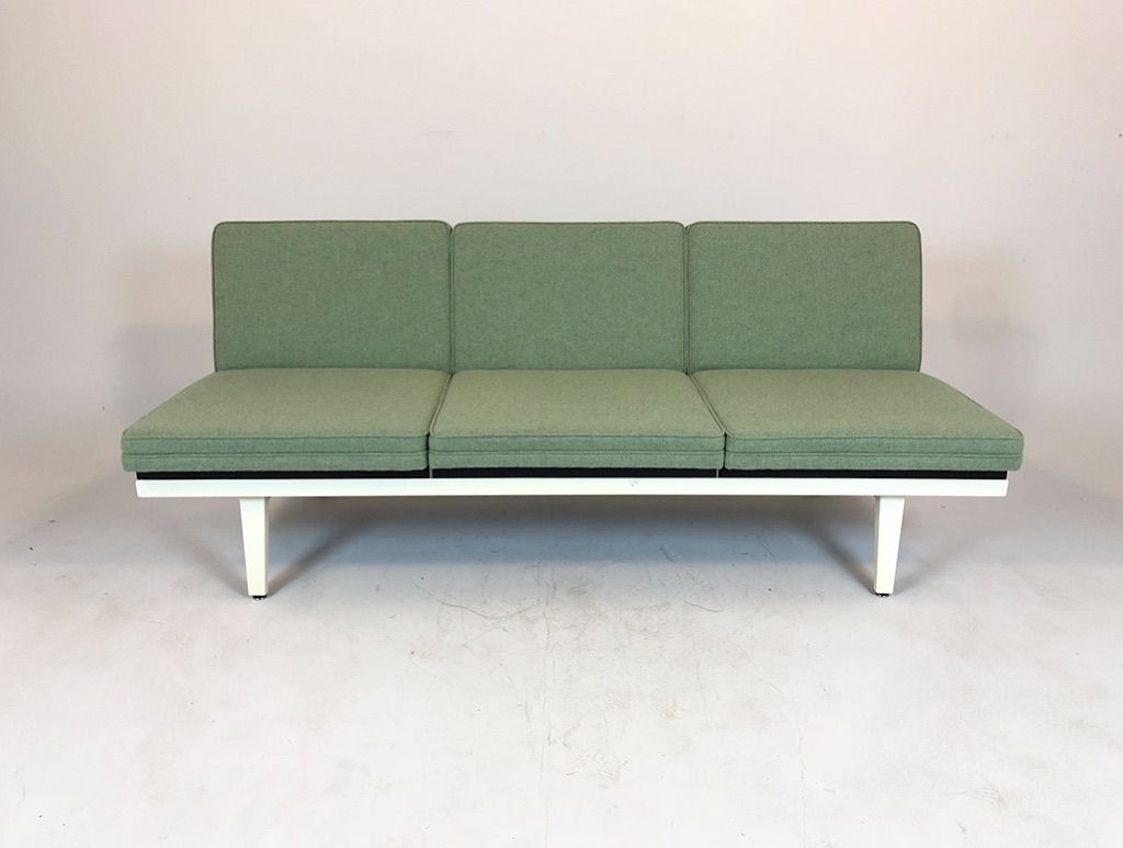 Foto Herman Miller Steelpipe Sofa with Green Upholstery USA 1965