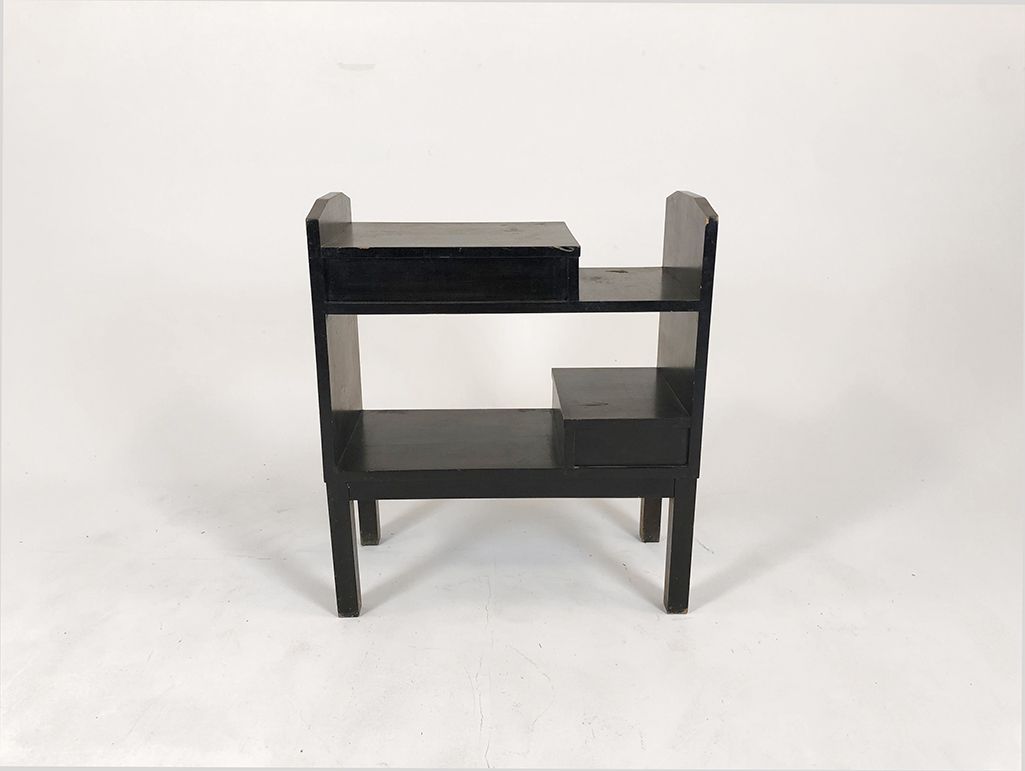 Foto Black Rack with Three Drawers