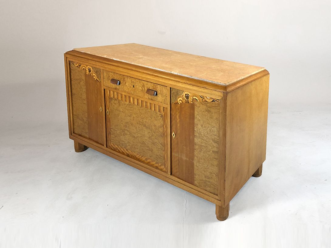 Foto Art Deco Sideboard with Inlayed Root Wood Germany 1925 w170