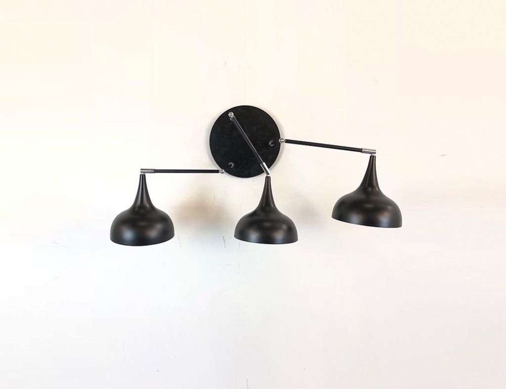 Foto Ceiling Lamp with Three Lights h40