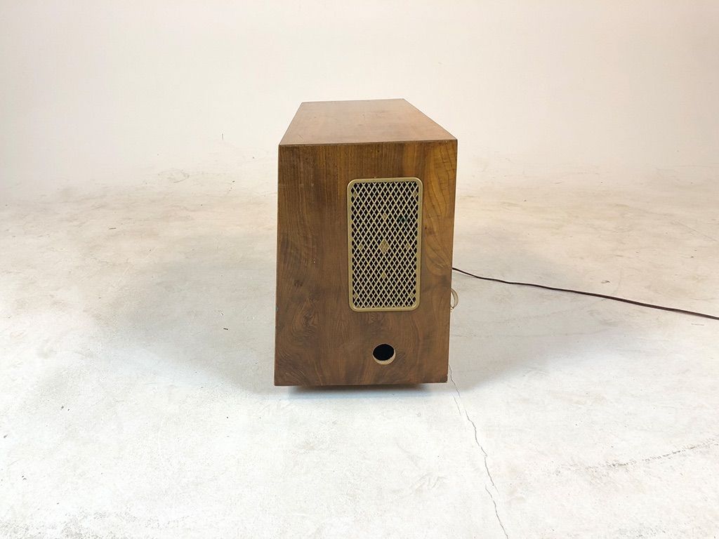 Foto Super Dominante Radio W101 h42x67x28
