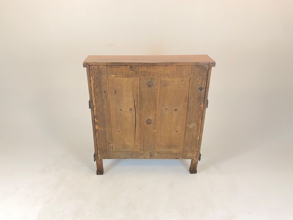 Foto Simple Antique Bureau with Black Details h105x95x50