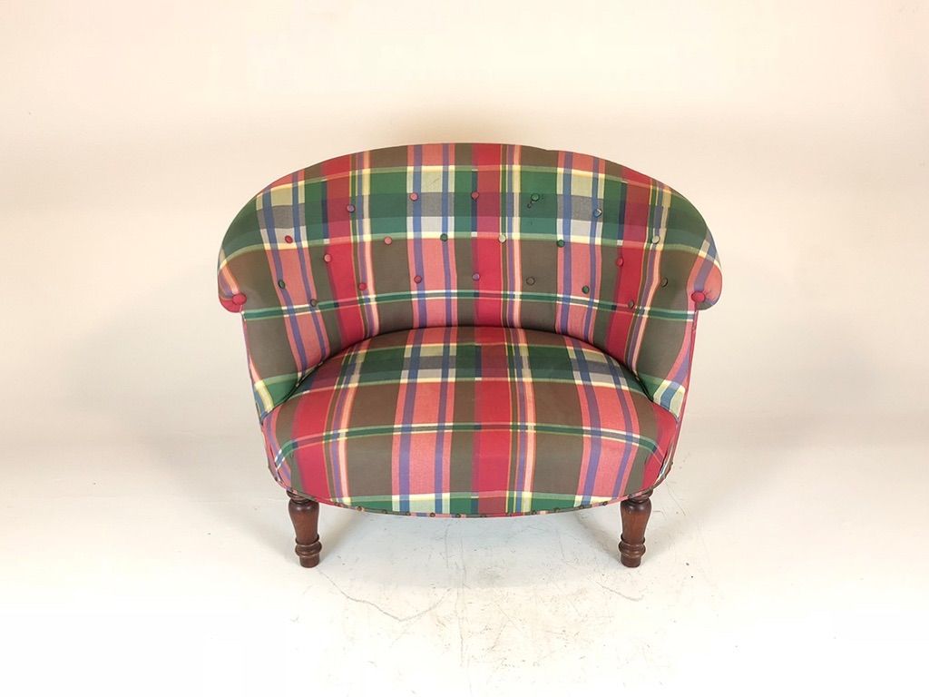 Foto Wide Plaid Lounge Chair