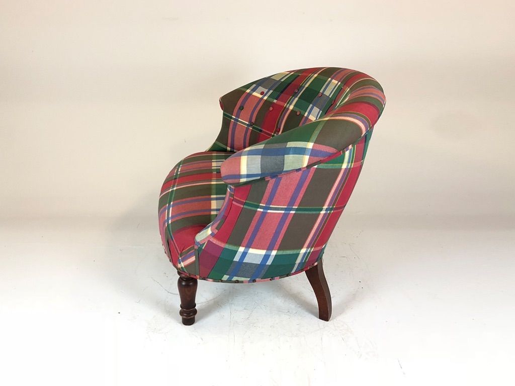 Foto Wide Plaid Lounge Chair