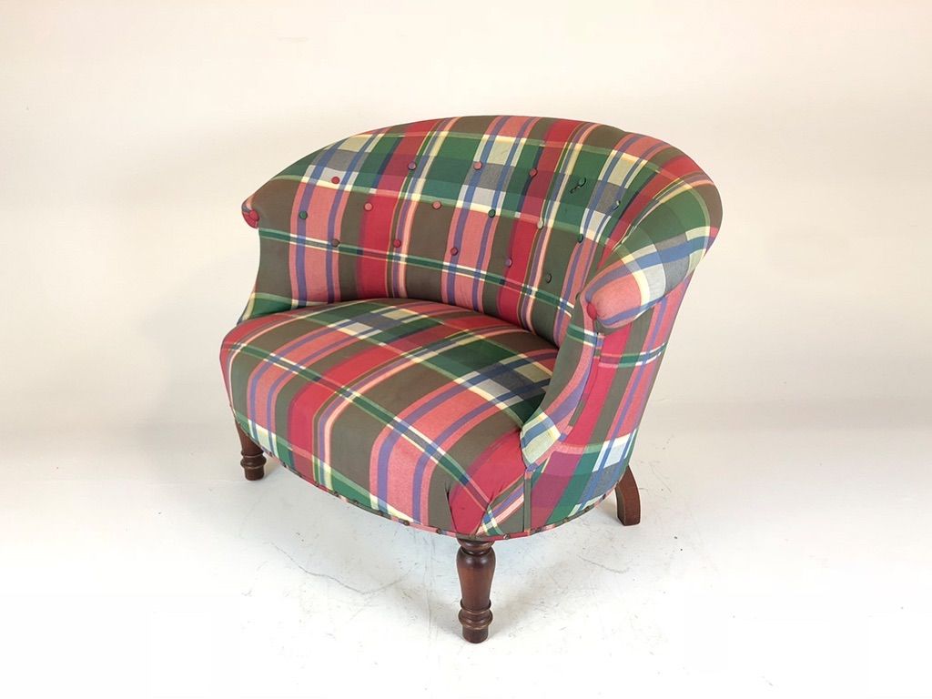 Foto Wide Plaid Lounge Chair