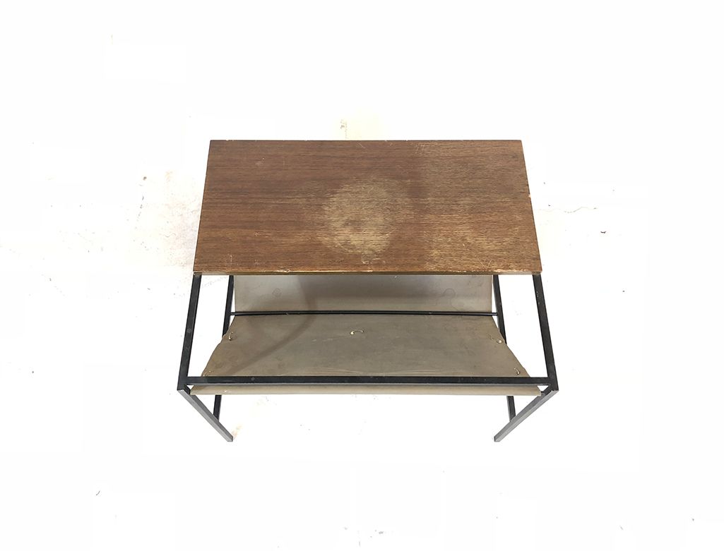 Foto Classic Coffee Table with Newspaper Shelf Stuttgart 1955 h49x62x50