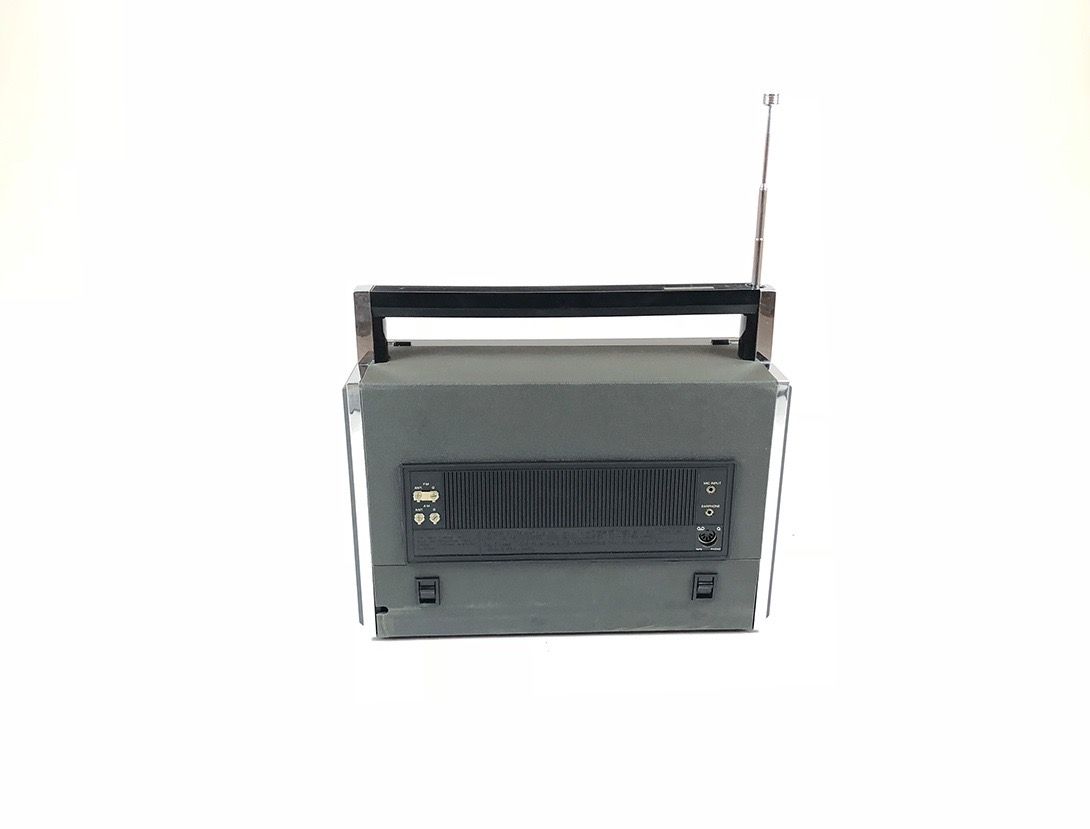 Foto Silver Space Master XF900 Radio Germany 1970