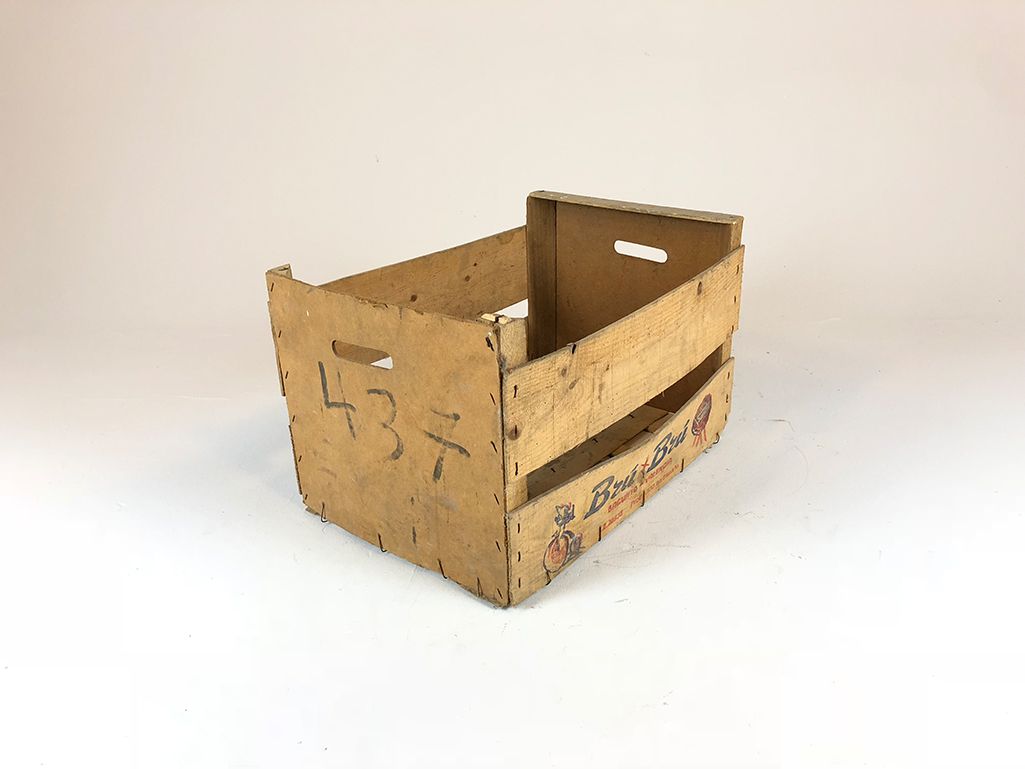 Foto Wooden Fruit Basket, Spain